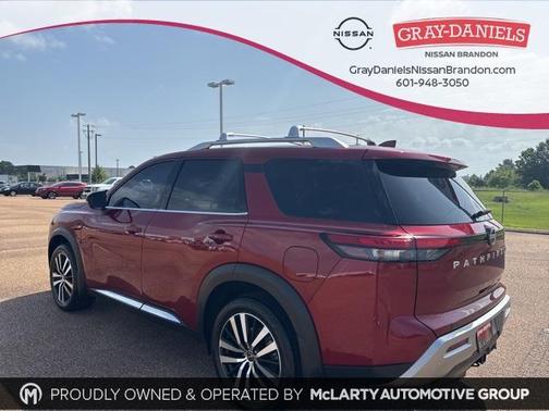 2024 Nissan Pathfinder Platinum