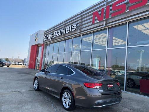 2016 Chrysler 200 Limited