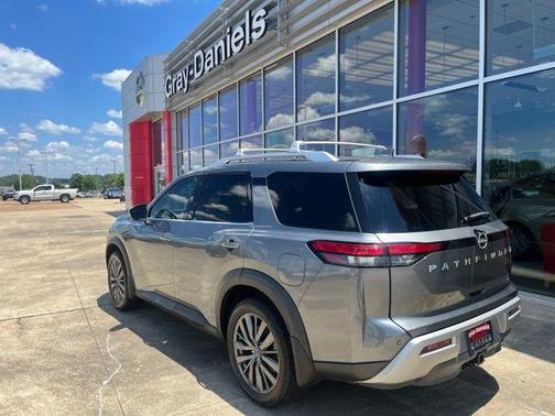 Gun Metallic 2022 Nissan Pathfinder SL