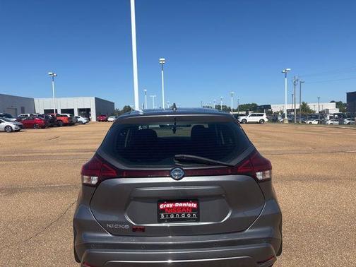 2021 Nissan Kicks S