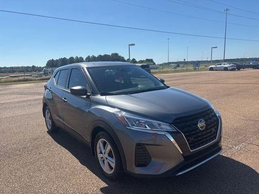 2021 Nissan Kicks S