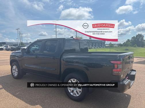 2024 Nissan Frontier SV