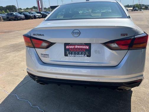 Brilliant Silver Metallic 2025 Nissan Altima SR