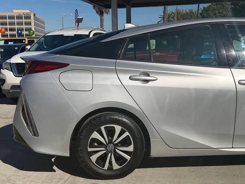 White 2019 Toyota Prius Prime Plus