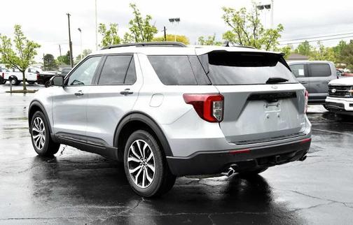 ICONIC SILVER METALLIC 2023 Ford Explorer ST-LINE