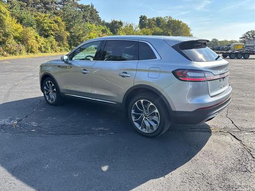 2022 Lincoln Nautilus Reserve