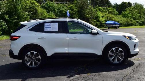 STAR WHITE METALLIC TRI-COA 2023 Ford Escape PLATINUM