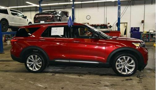 RAPID RED MET TINTED CC 2023 Ford Explorer PLATINUM