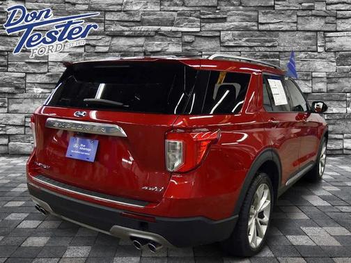RAPID RED MET TINTED CC 2023 Ford Explorer PLATINUM