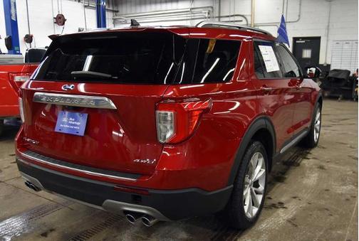 RAPID RED MET TINTED CC 2023 Ford Explorer PLATINUM