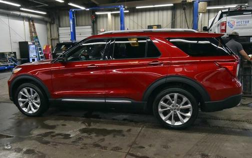 RAPID RED MET TINTED CC 2023 Ford Explorer PLATINUM