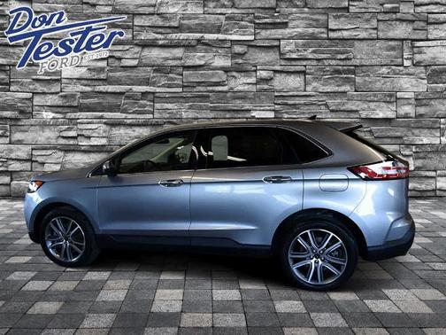 ICONIC SILVER 2023 Ford Edge TITANIUM