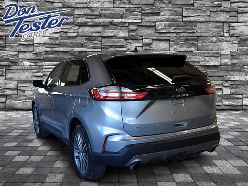 ICONIC SILVER 2023 Ford Edge TITANIUM