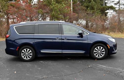 2020 Chrysler Pacifica TOURING L PLUS