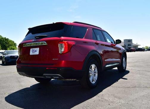 RAPID RED MET TINTED CC 2023 Ford Explorer XLT