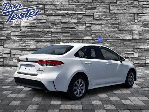 Ice Cap 2023 Toyota Corolla LE