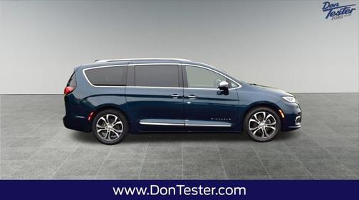 2022 Chrysler Pacifica L