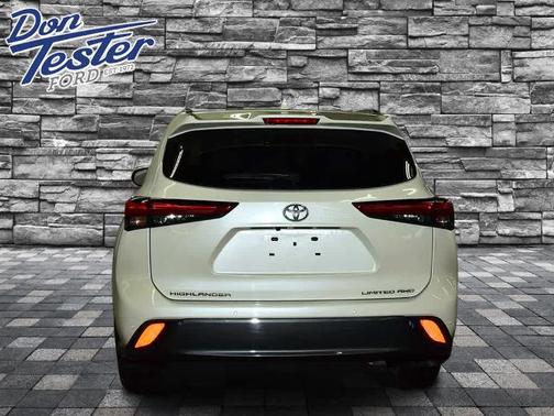 2021 Toyota Highlander LIMITED