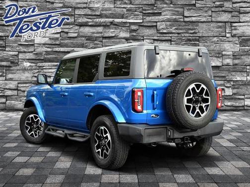 2024 Ford Bronco OUTER BANKS