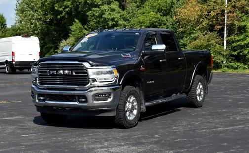 2022 RAM 3500 Laramie Crew Cab 4x4 6'4' Box