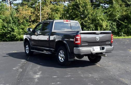 2022 RAM 3500 Laramie Crew Cab 4x4 6'4' Box