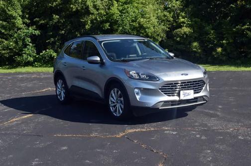 2022 Ford Escape Titanium