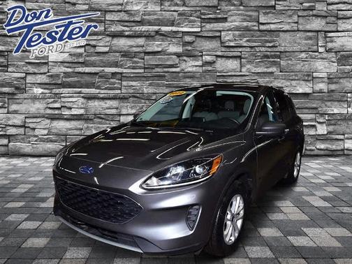2022 Ford Escape SE