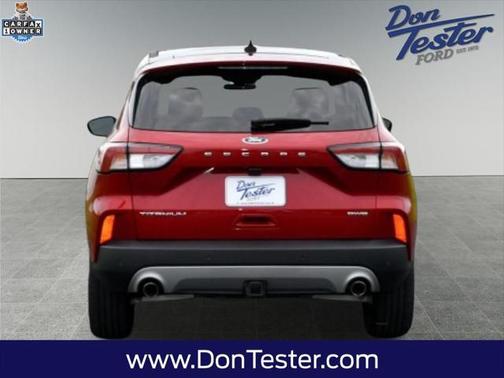 2022 Ford Escape Titanium
