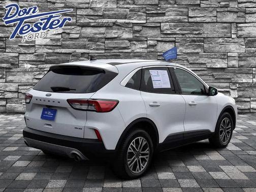 OXFORD WHITE 2022 Ford Escape SEL