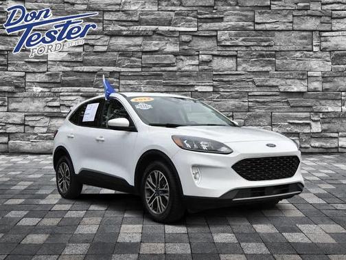 OXFORD WHITE 2022 Ford Escape SEL