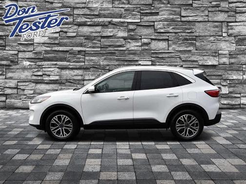 OXFORD WHITE 2022 Ford Escape SEL