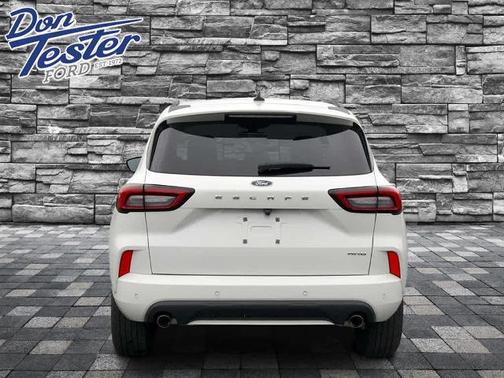 STAR WHITE METALLIC TRI-COA 2023 Ford Escape ST-LINE ELITE