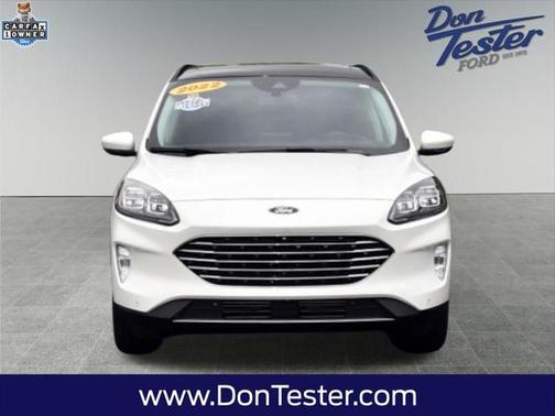 2022 Ford Escape Titanium