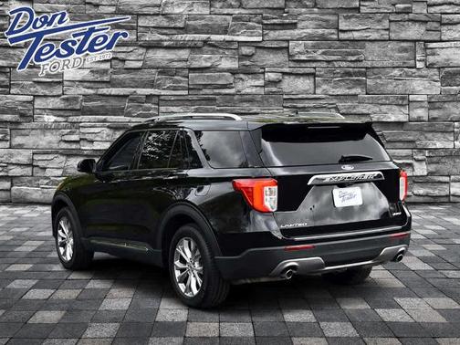 AGATE BLACK METALLIC 2021 Ford Explorer LIMITED