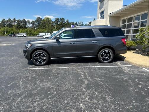 MAGNETIC METALLIC 2019 Ford Expedition LIMITED