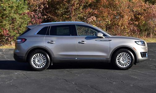 2019 Lincoln Nautilus Standard