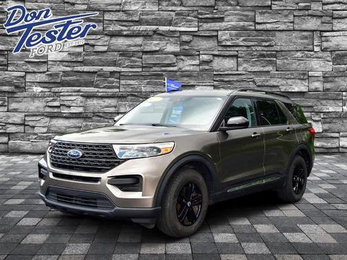 STONE GRAY METALLIC 2021 Ford Explorer XLT