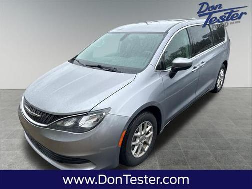 2017 Chrysler Pacifica Touring