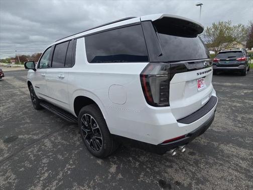 2025 Chevrolet Suburban RST
