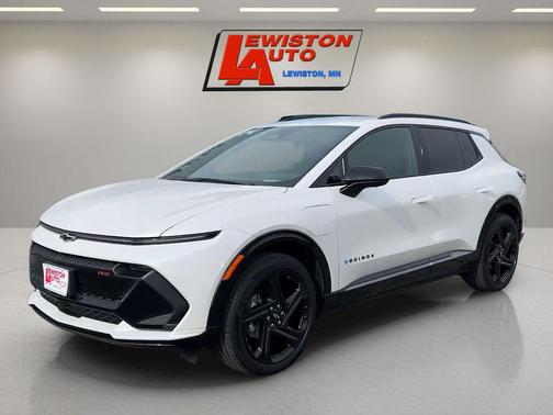 Iridescent Pearl Tricoat 2024 Chevrolet Equinox EV RS