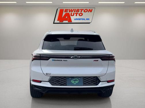 Iridescent Pearl Tricoat 2024 Chevrolet Equinox EV RS