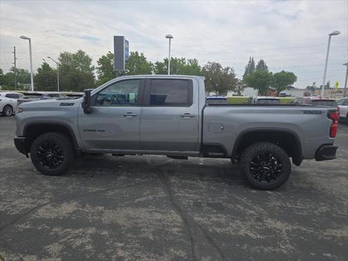 2025 Chevrolet Silverado 3500 LT