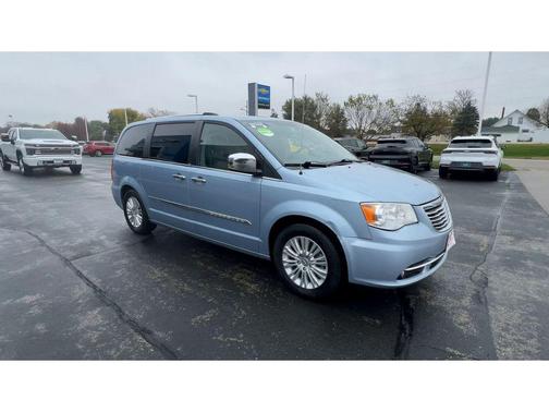 2012 Chrysler Town & Country Limited