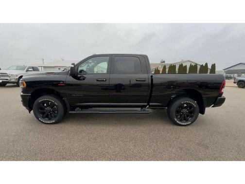 2023 RAM 2500 Big Horn Crew Cab 4x4 6'4' Box
