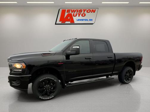 2023 RAM 2500 Big Horn Crew Cab 4x4 6'4' Box
