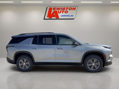 Sterling Gray Metallic 2026 Chevrolet Traverse LT
