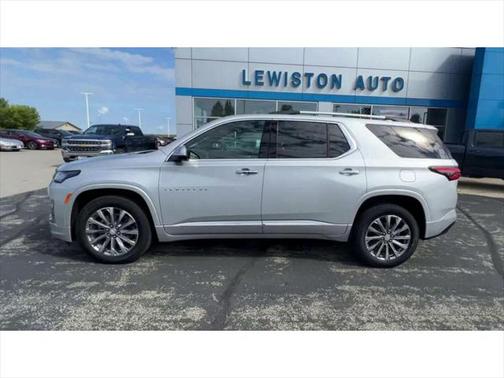 Silver Ice Metallic 2022 Chevrolet Traverse Premier