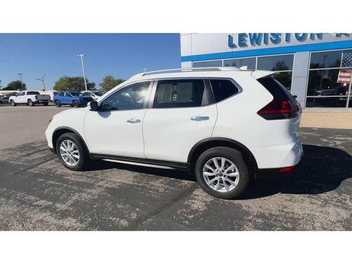 2020 Nissan Rogue SV