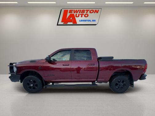 2022 RAM 2500 Big Horn Crew Cab 4x4 6'4' Box