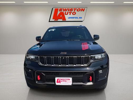 2022 Jeep Grand Cherokee Trailhawk